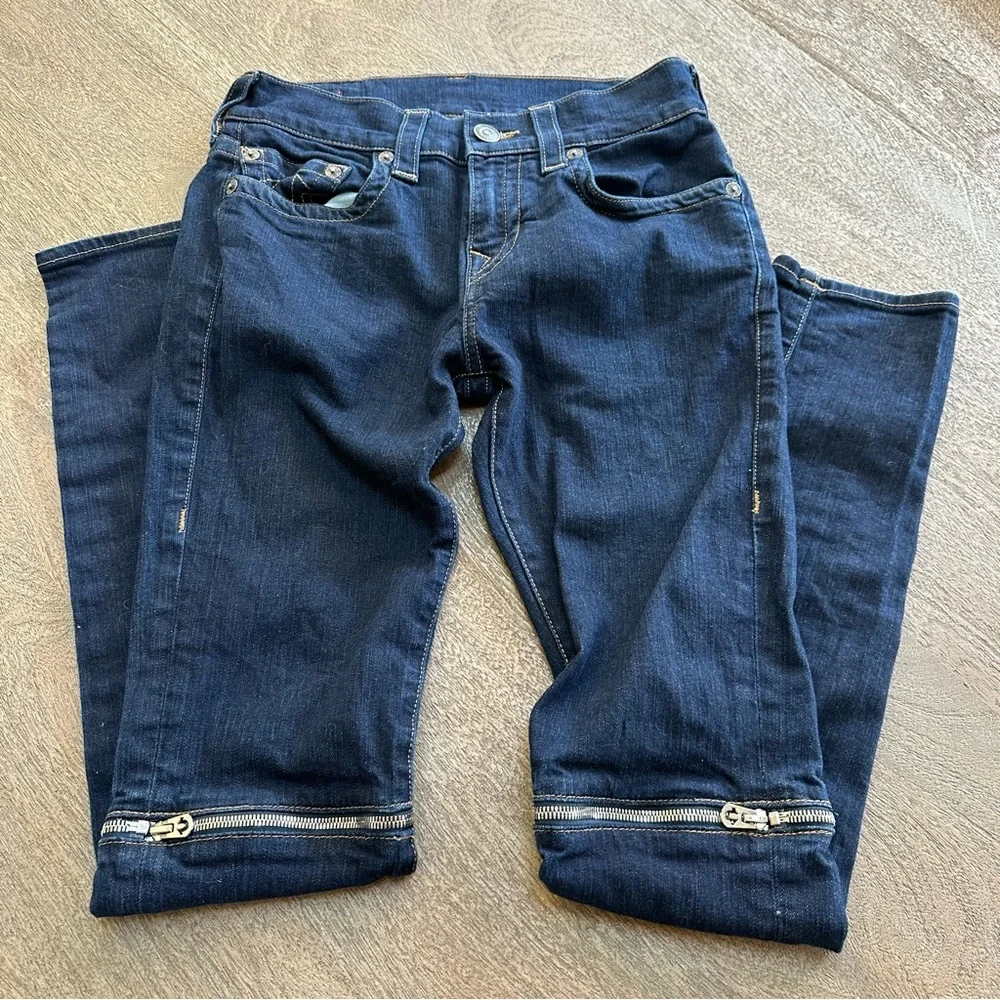 True Religion Rocco Relaxed Skinny Knee Zip 28W 32L